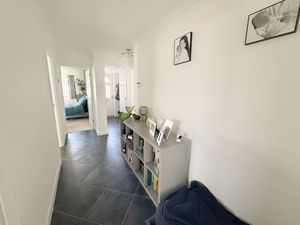 HALLWAY- click for photo gallery